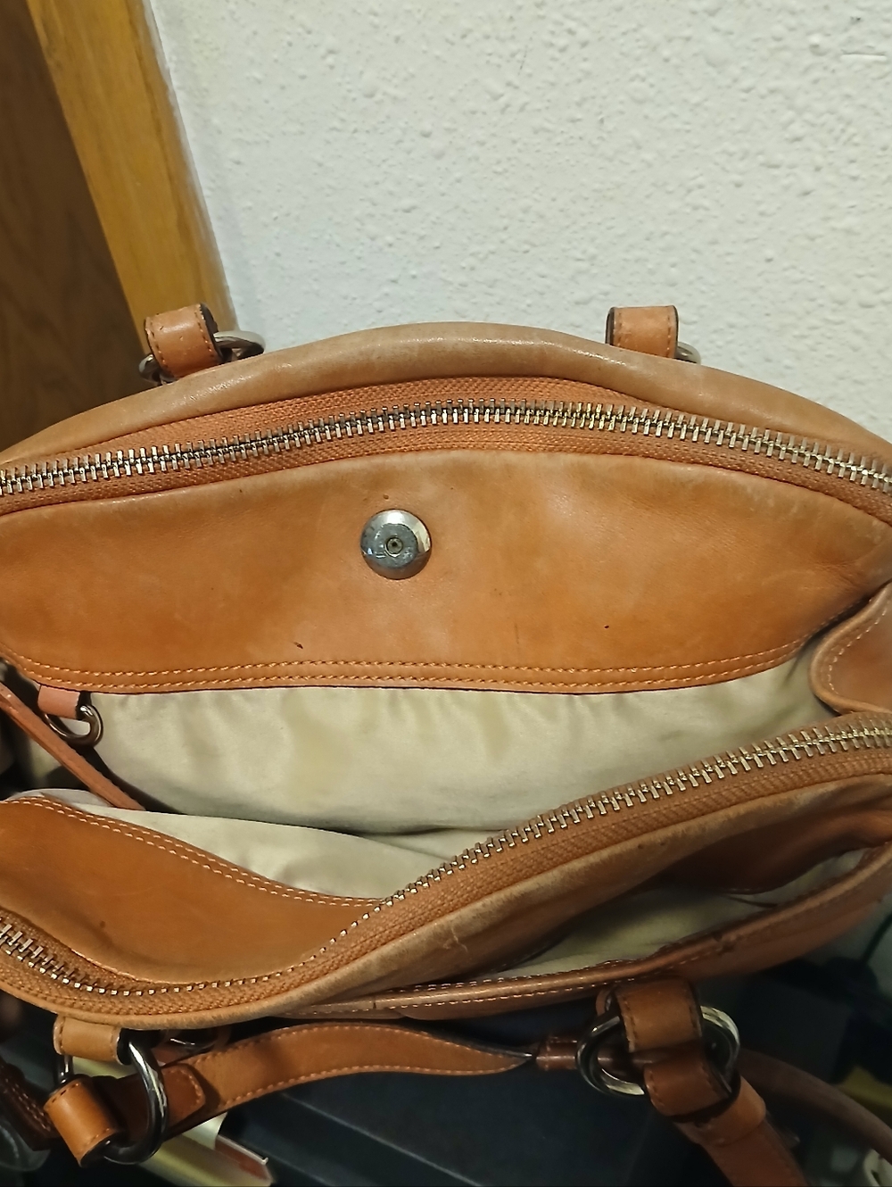 Authentic COACH Madison Sabrina Leather Satchel Handbag Tan J0893-12095 - Picture 5 of 7